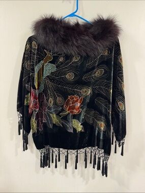 Vintage Johanna Velvet Embroidered Peacock Floral Sweater with Fur Collar tassel
